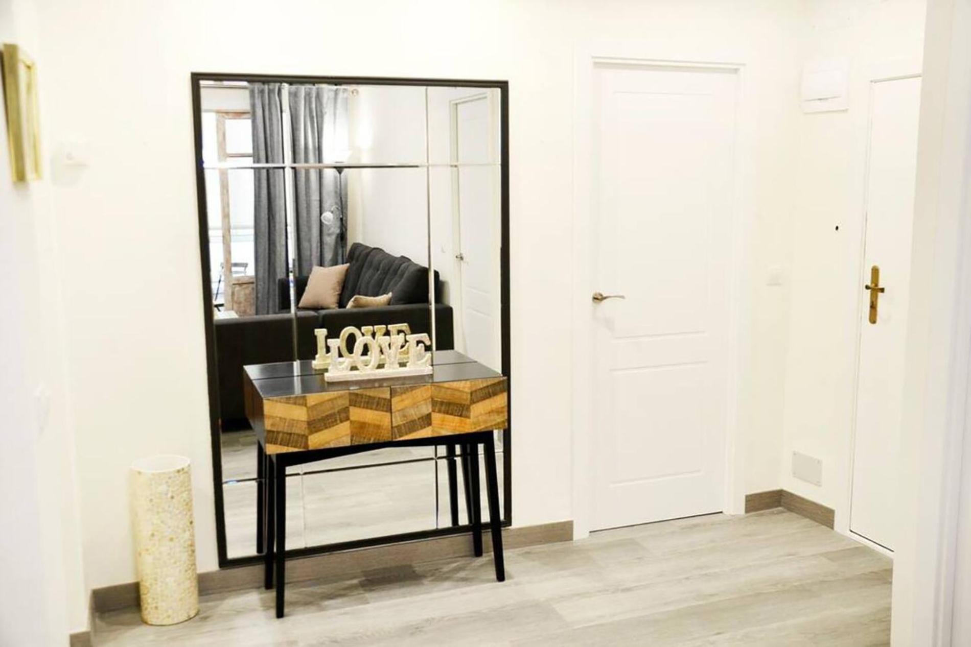 Nuevo De 3 En Calle Alta Apartament *