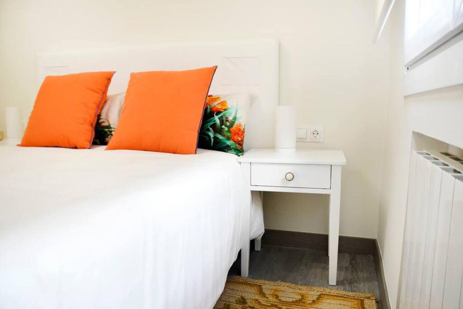 Nuevo De 3 En Calle Alta Apartament